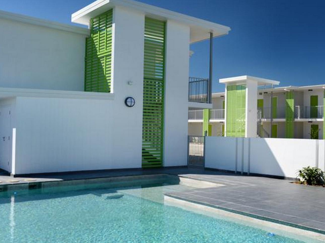 Mackay Oceanside Central Hotel Official Exteriör bild