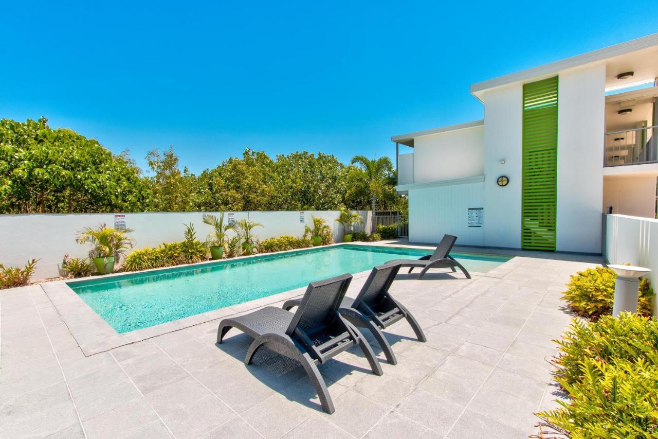 Mackay Oceanside Central Hotel Official Exteriör bild